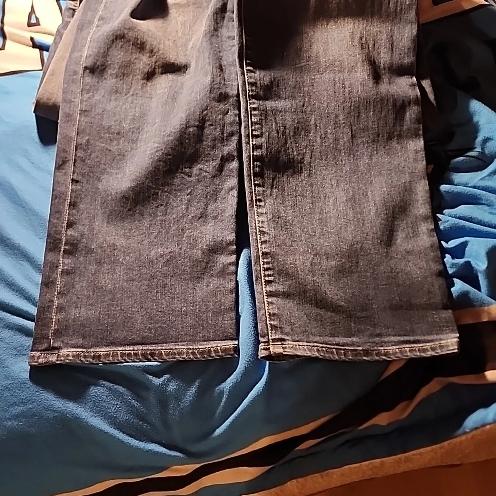 Armani Jeans - Picture 4 of 4